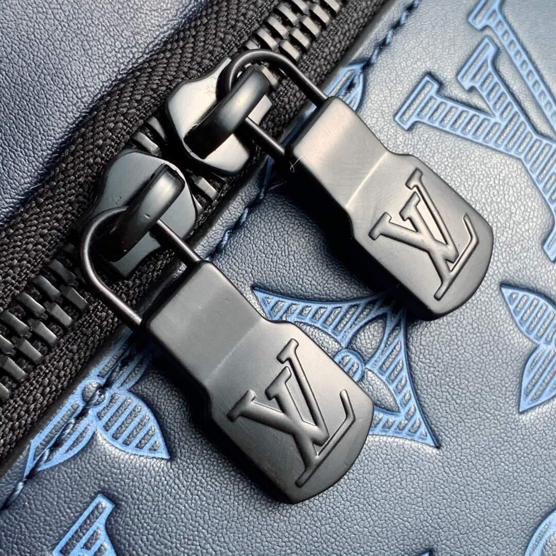 LV M45729 Louis Vuitton Discovery Bumbag PM Navy Blue