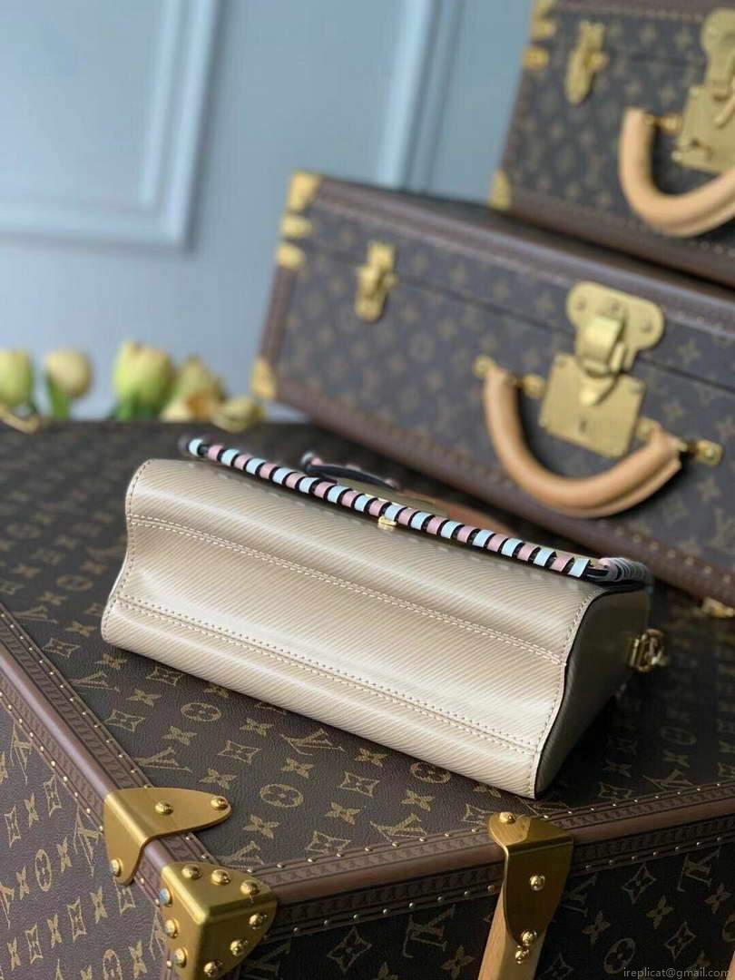 LV M50283 Louis Vuitton Twist MM Bag Apricot