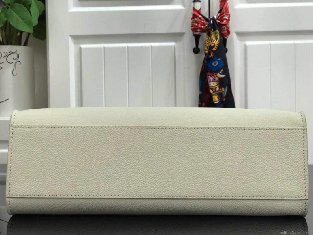 LV M55846 Louis Vuitton Lockme Tote MM Leathers M55818 Bag White