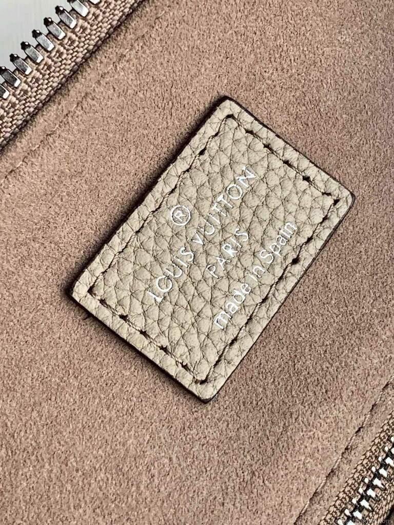 LV M56084 Louis Vuitton M56073 Beaubourg Hobo MM Mahina Galet Grey