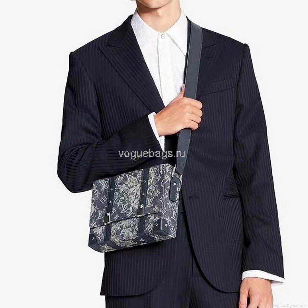 LV M57282 Louis Vuitton Trunk Messenger Monogram Tapestry Bag