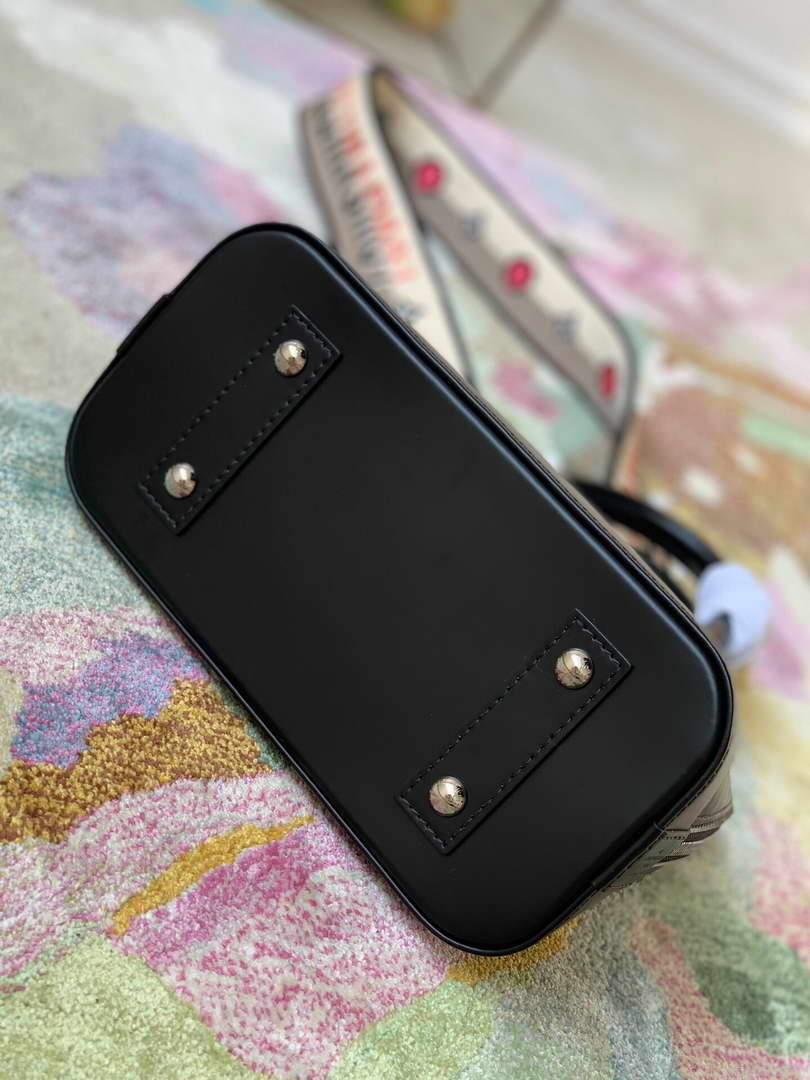LV M57540 Louis Vuitton Alma BB Handbag Black