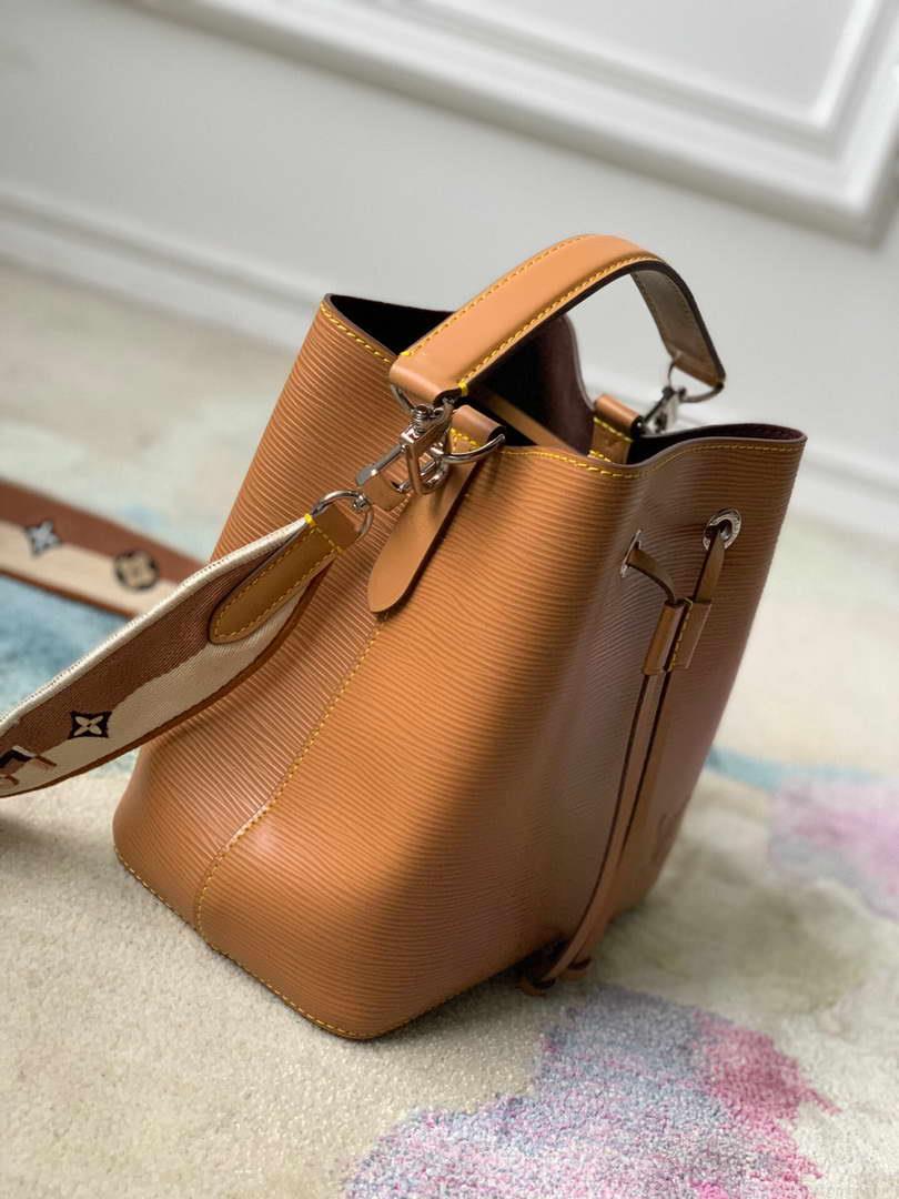 LV M57706 Louis Vuitton NéoNoé BB Bucket Bag M57693 M57691 Honey Gold