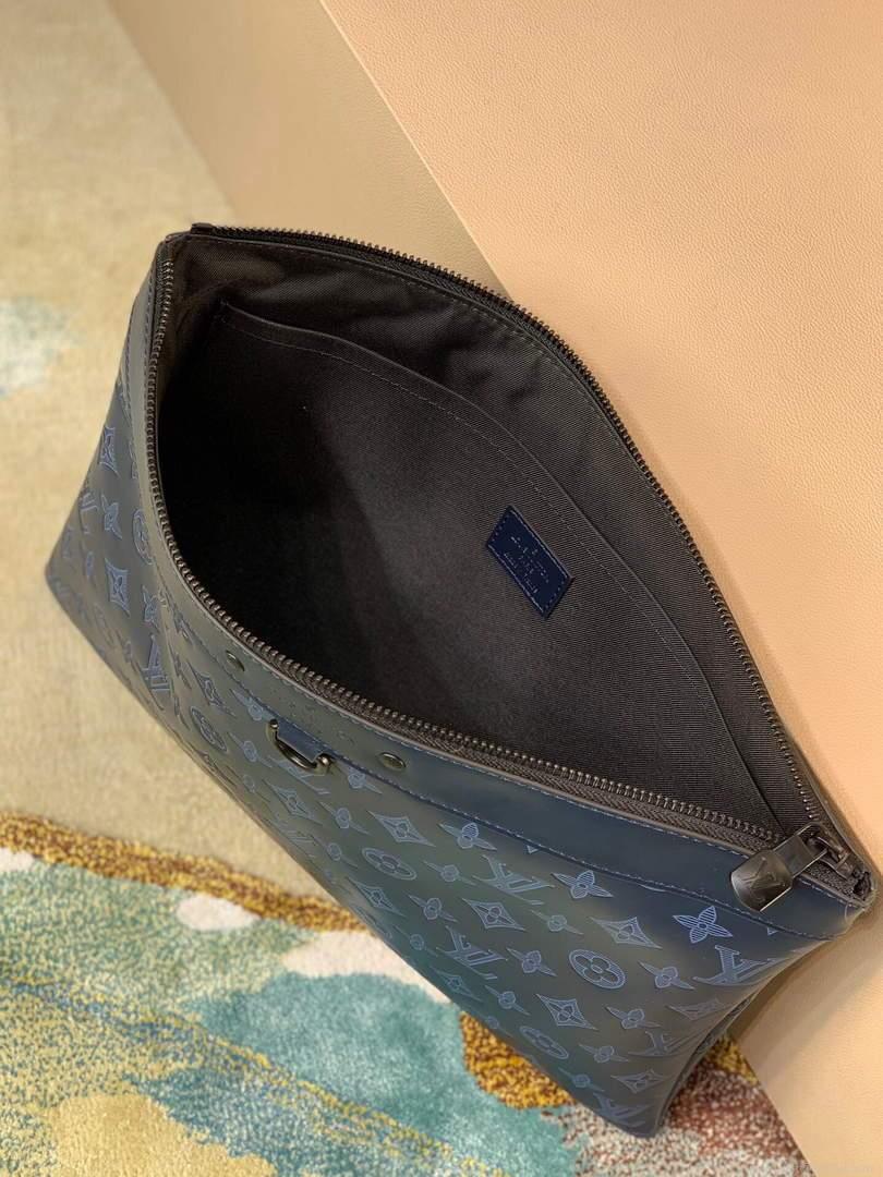 LV M80425 Louis Vuitton Discovery Pochette GM Bag Navy Blue