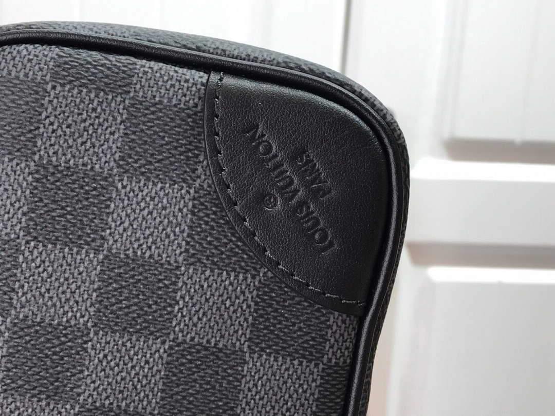 LV N50018 Louis Vuitton Scott Messenger Shoulder Bag Black