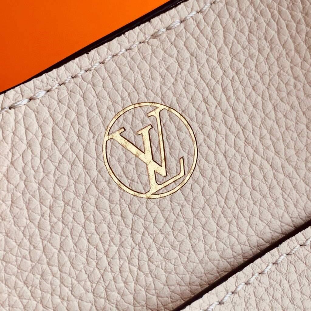 Louis Vuitton M53825 LV M53823 on My Side MM High end Leathers M55302 Bag Beige