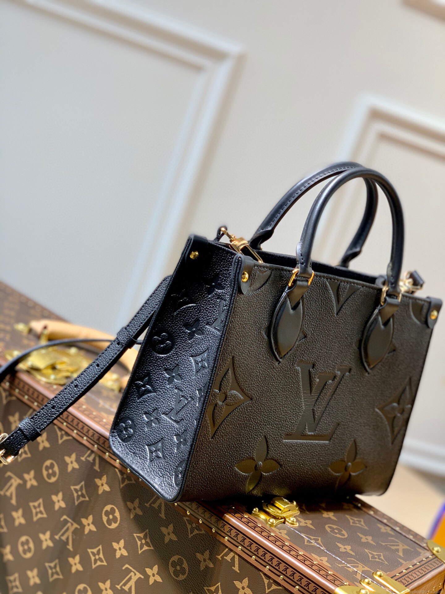 LV M45653 Louis Vuitton Onthego Pm Bag M45779 leather Black