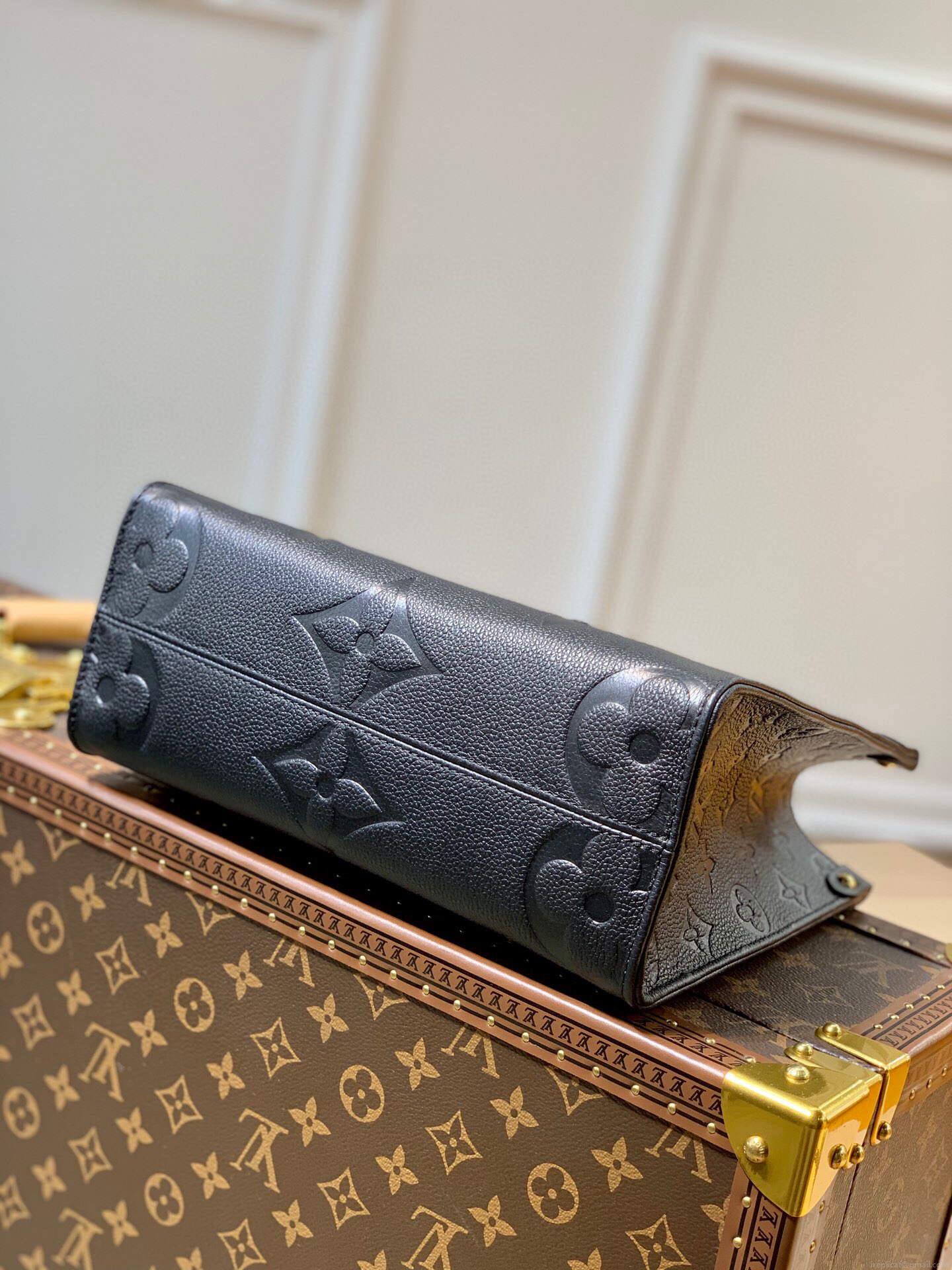 LV M45653 Louis Vuitton Onthego Pm Bag M45779 leather Black