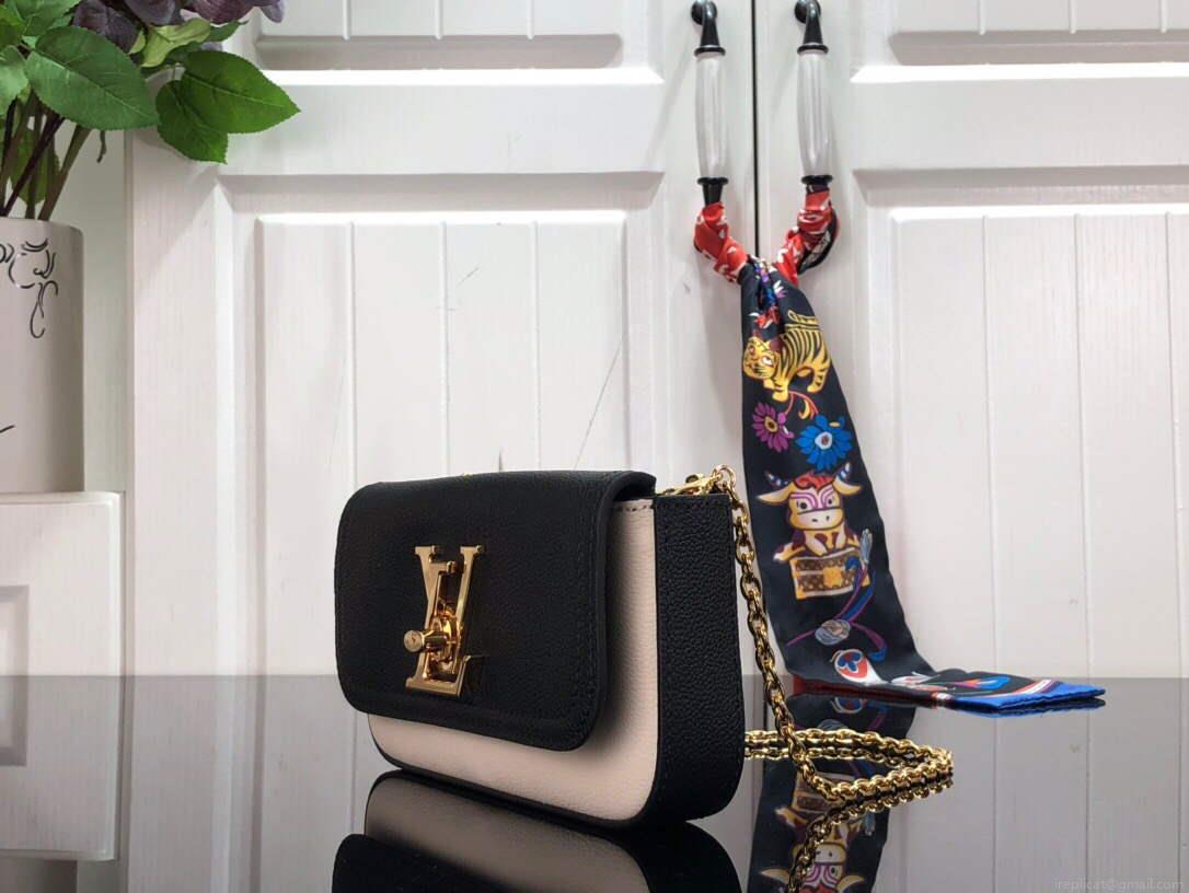 LV M80898 Louis Vuitton Lockme Pouch Black
