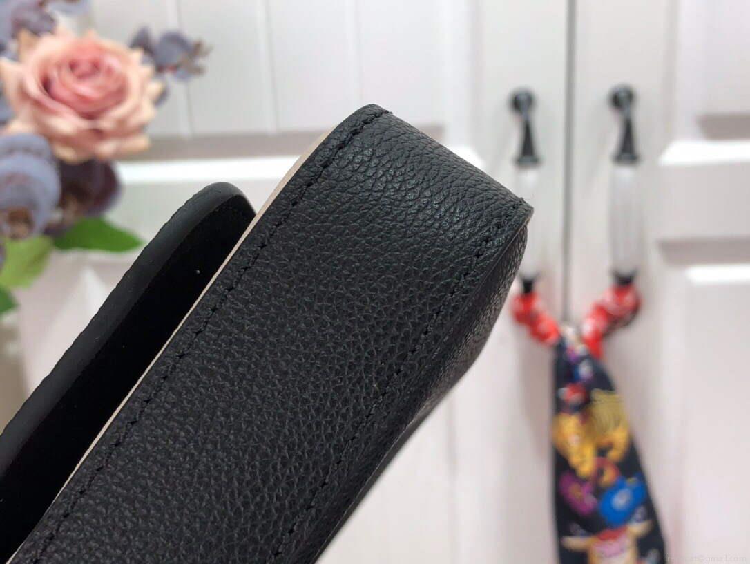 LV M80898 Louis Vuitton Lockme Pouch Black