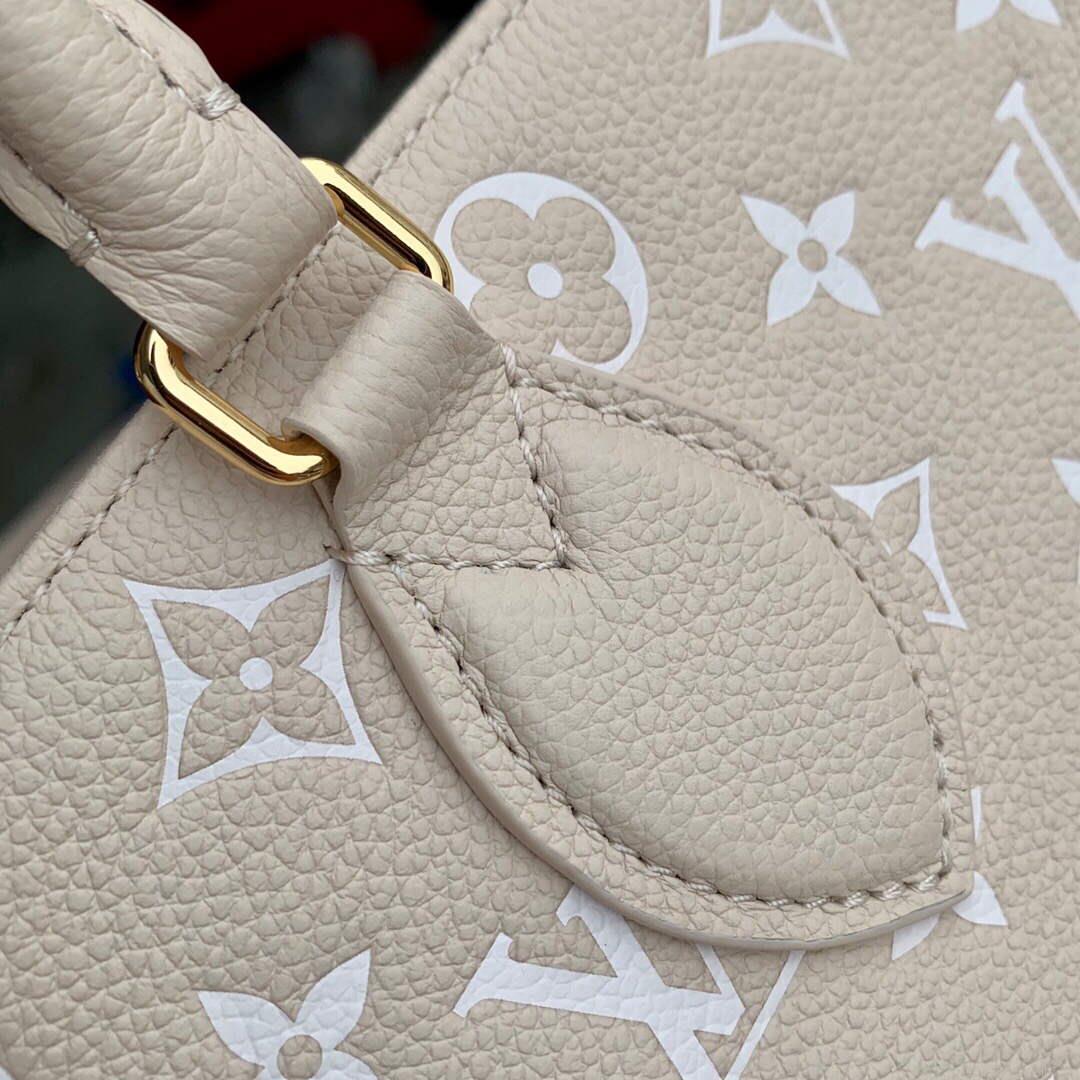 LV M46128 Louis Vuitton Onthego MM Tote Bag