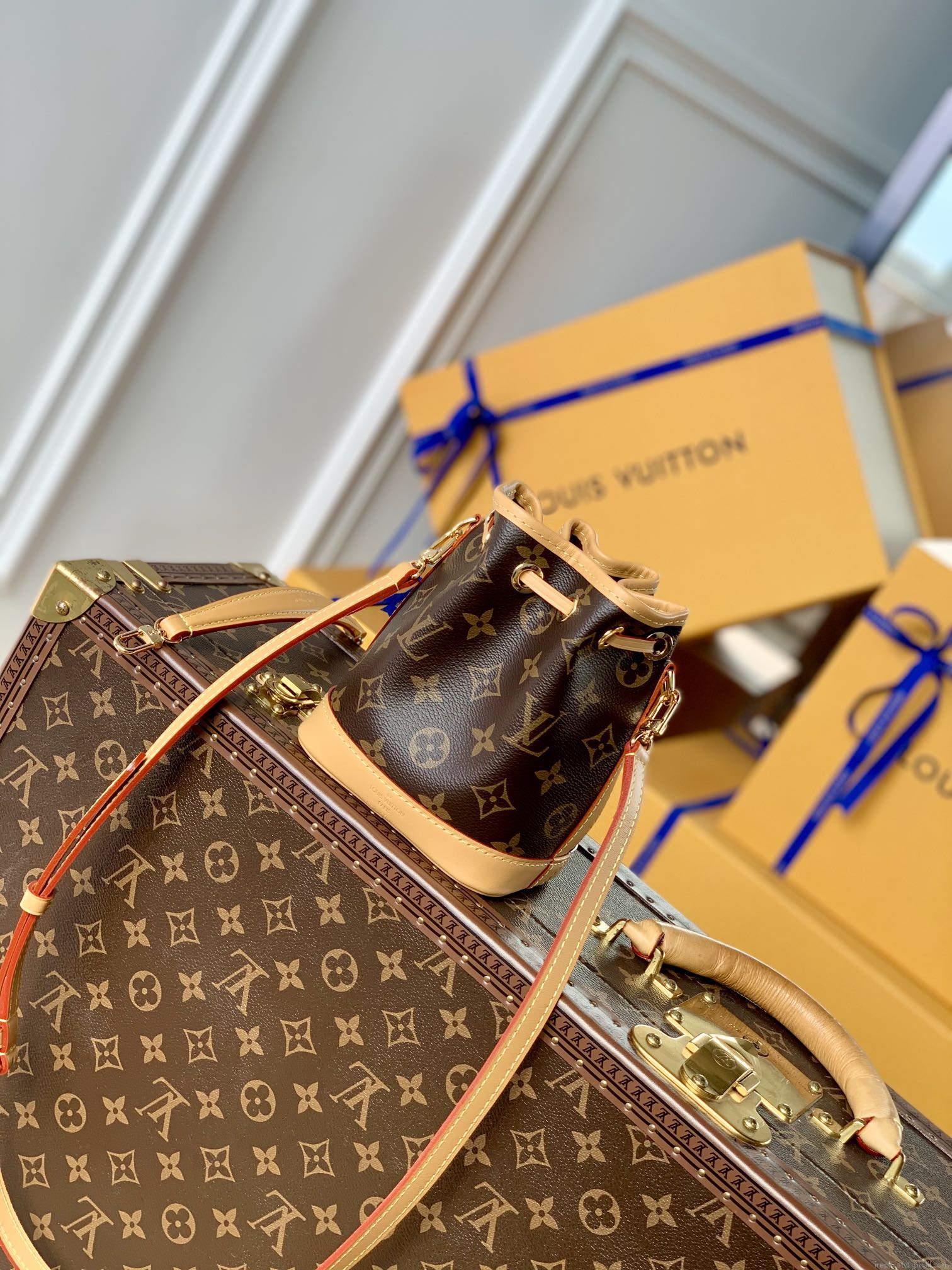 LV M81266 Louis Vuitton Nano Noe Monogram Bag