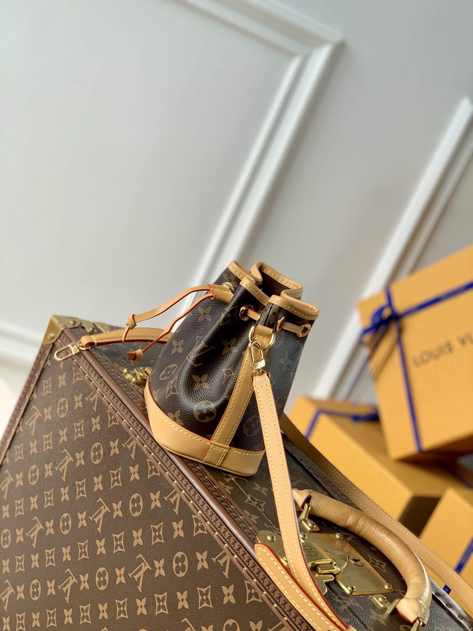 LV M81266 Louis Vuitton Nano Noe Monogram Bag