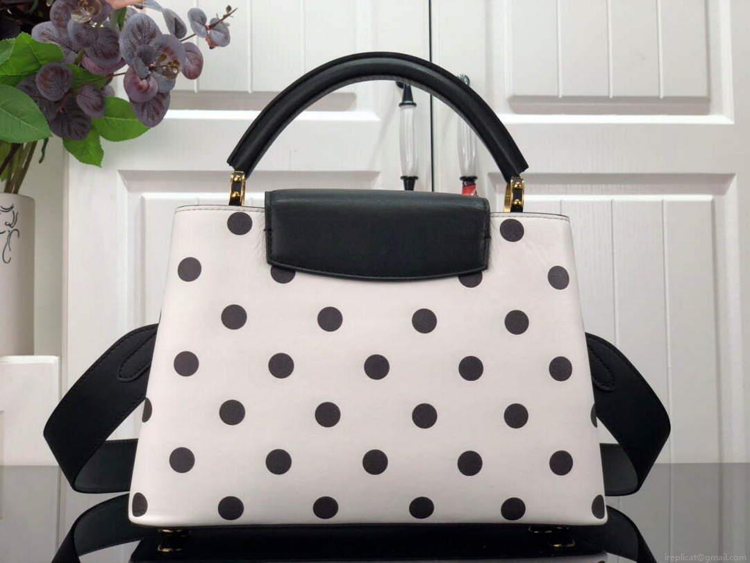 LV M20373 Louis Vuitton Capucines BB Handbag