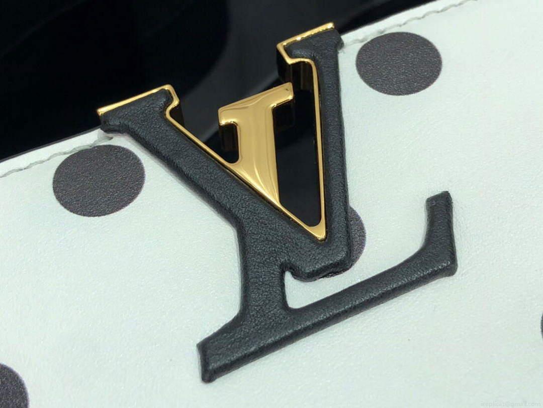 LV M20373 Louis Vuitton Capucines BB Handbag