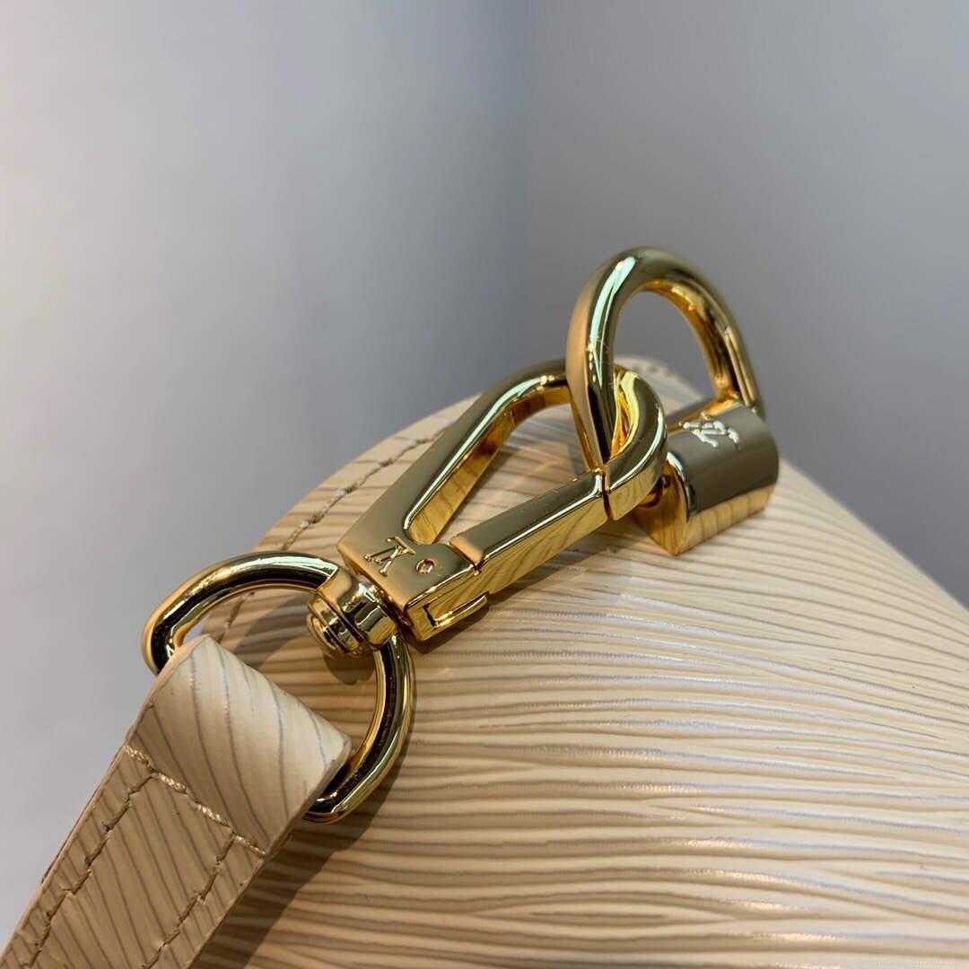 LV M59884 Louis Vuitton Twist MM Handbag skin color