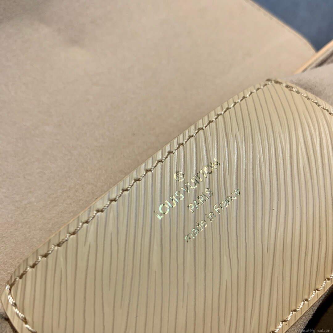 LV M59884 Louis Vuitton Twist MM Handbag skin color