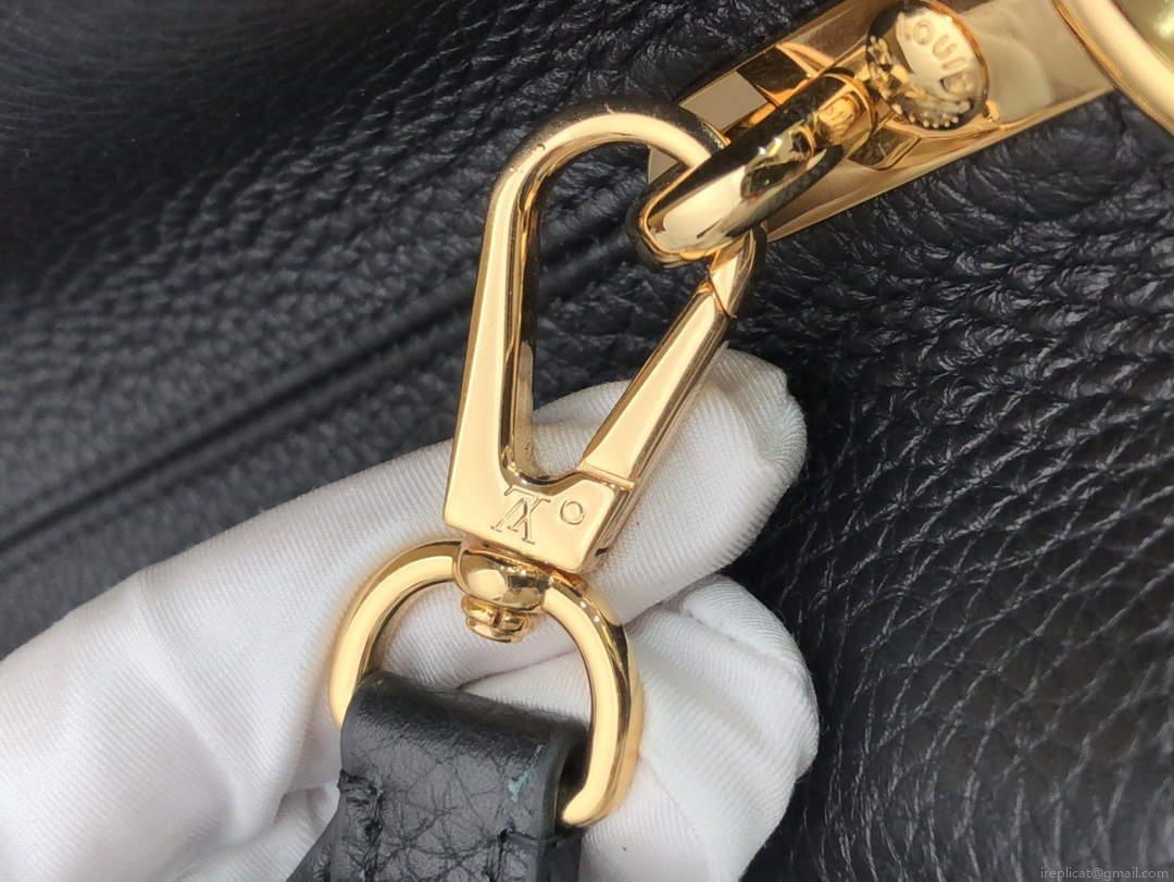 LV M59882 Louis Vuitton Capucines MM Handbag Black