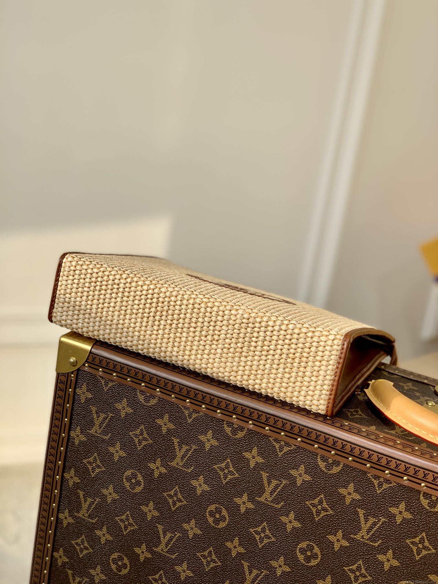LV M81366 Louis Vuitton Toiletry Pouch on chain Tan