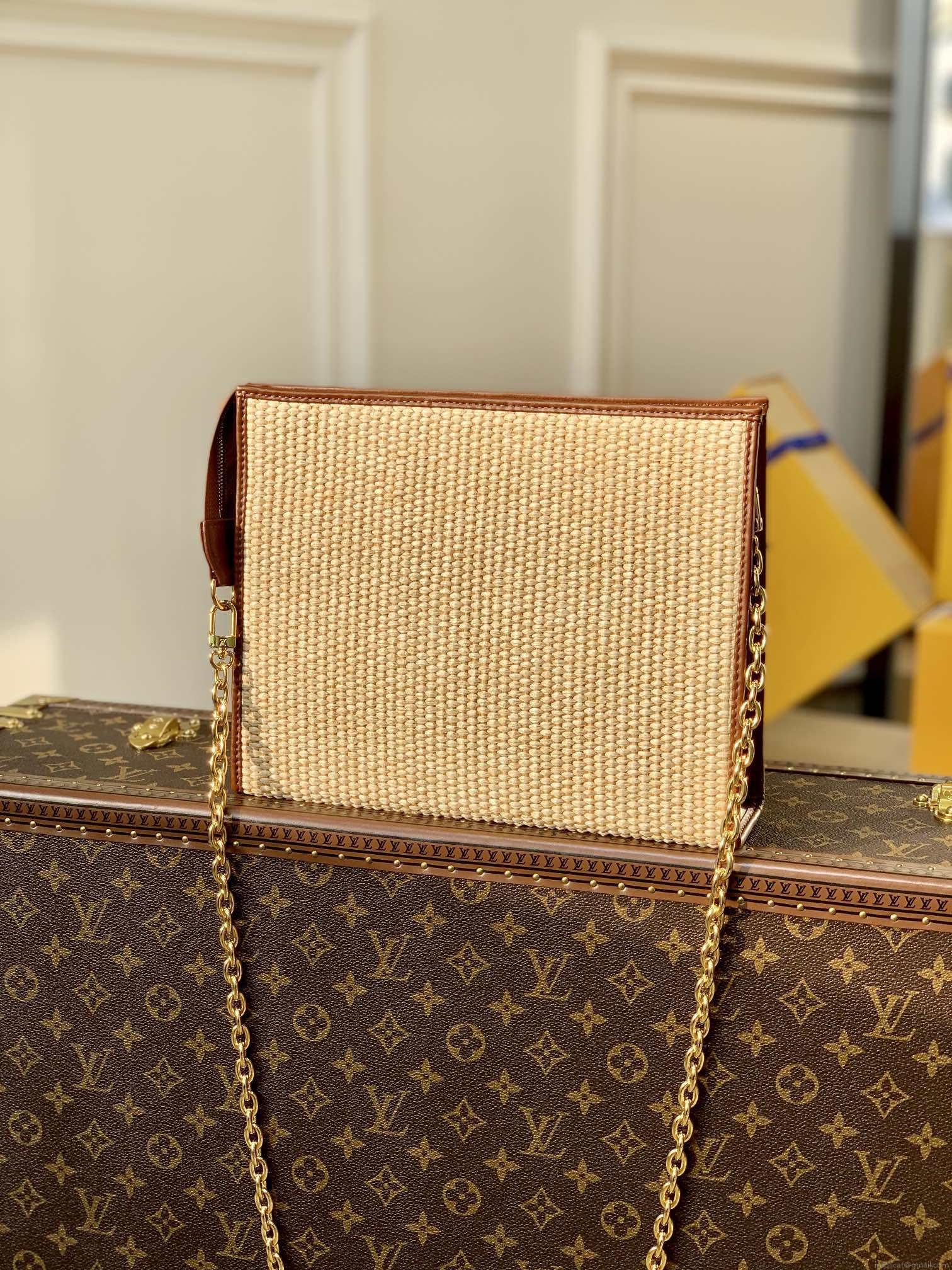 LV M81366 Louis Vuitton Toiletry Pouch on chain Tan
