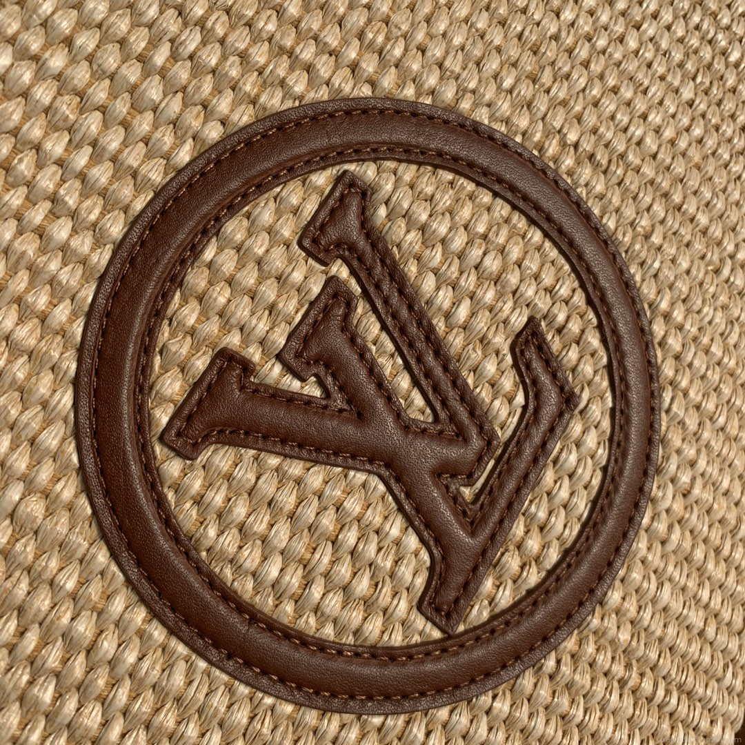 LV M81366 Louis Vuitton Toiletry Pouch on chain Tan