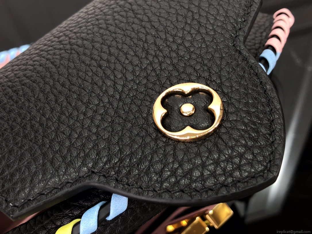 LV M57671 Louis Vuitton Capucines MM Handbag Black