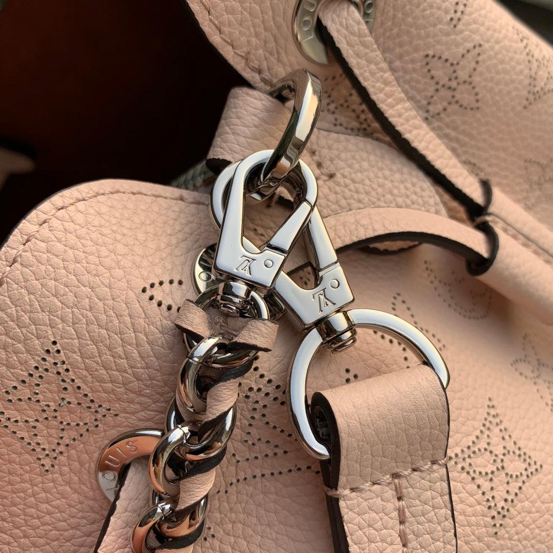 Louis Vuitton LV M59203 Bella Tote Mahina Crème Beige