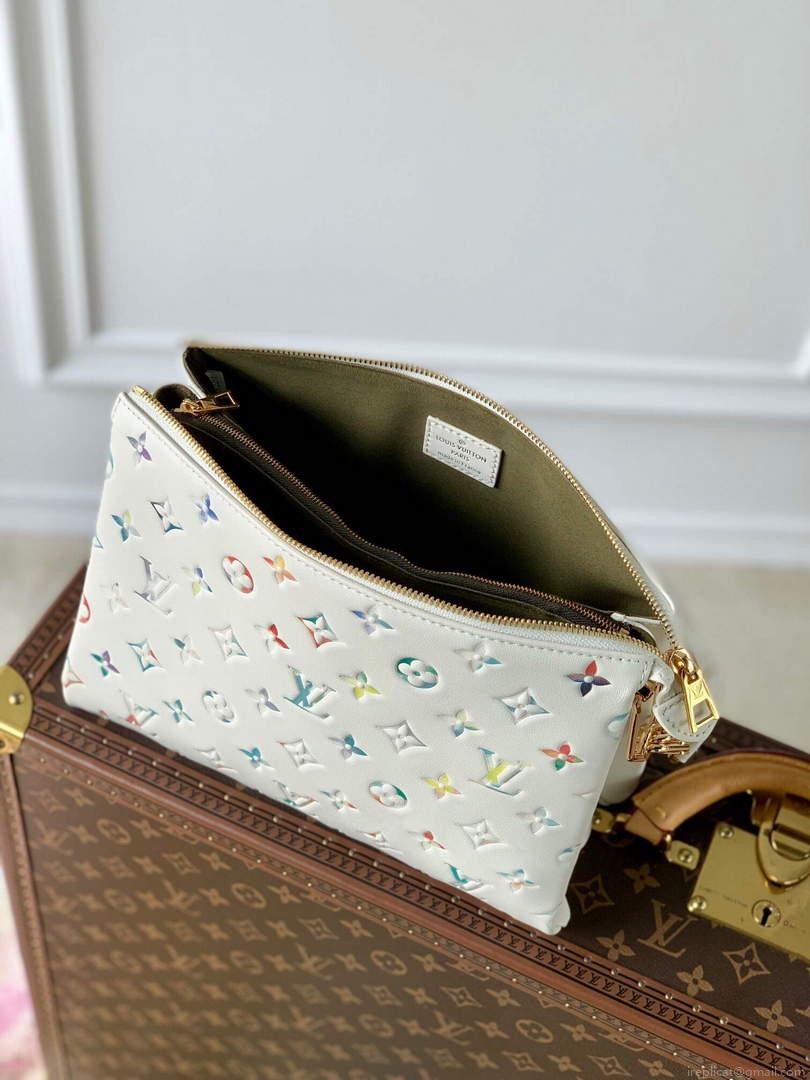 LV M21209 Louis Vuitton Coussin PM Handbag White