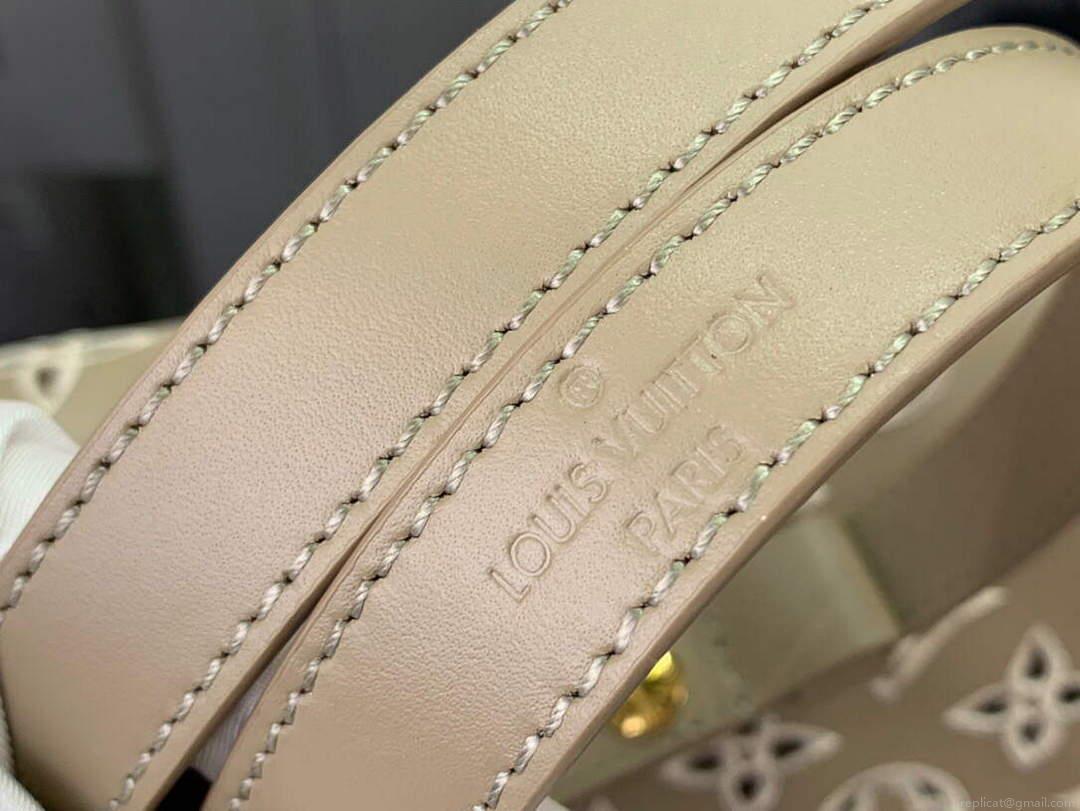 LV M20739 Louis Vuitton Dauphine East West Handbag Apricot