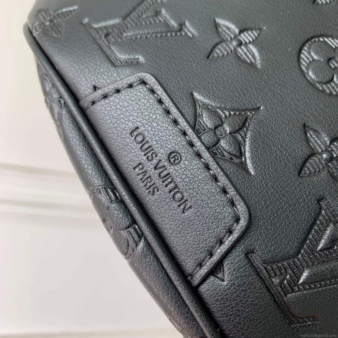 LV M44388 Louis Vuitton Discovery Bumbag Crossbody Black