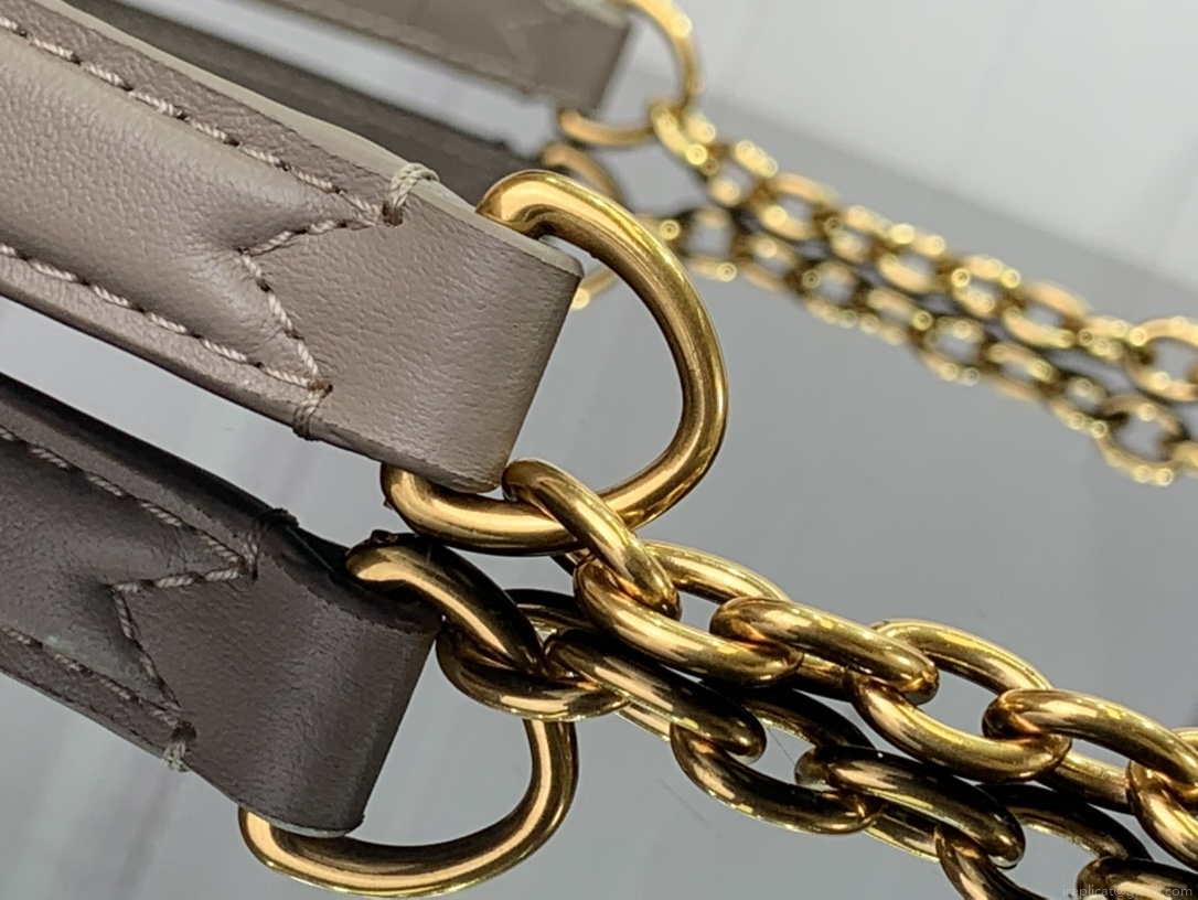 LV M20687 Louis Vuitton New Wave Multi-Pochette Leather M20838 Gray