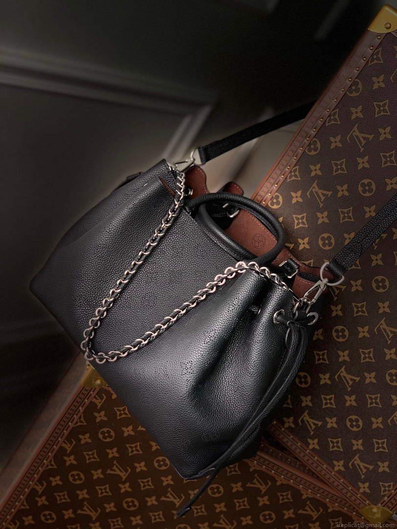 LV M59200 Louis Vuitton Bella Tote Mahina Black