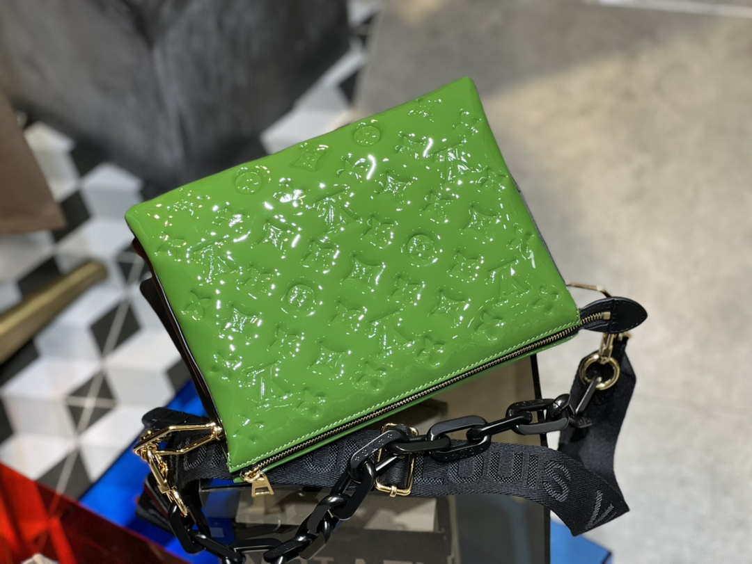 LV M20565 Louis Vuitton Coussin PM Bag Patent calfskin Green