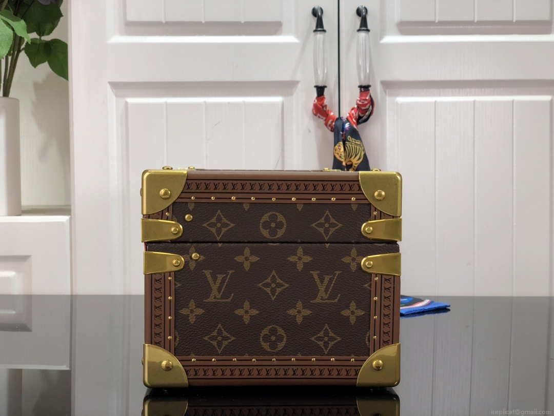 Louis Vuitton LV M20209 Coffret Accessoires Monogram Pink