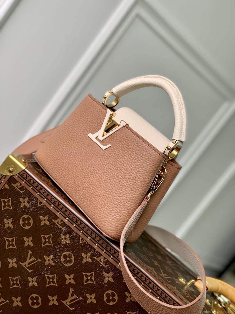 LV M21045 Louis Vuitton Capucines Mini Handbag Trianon Pink / Greige