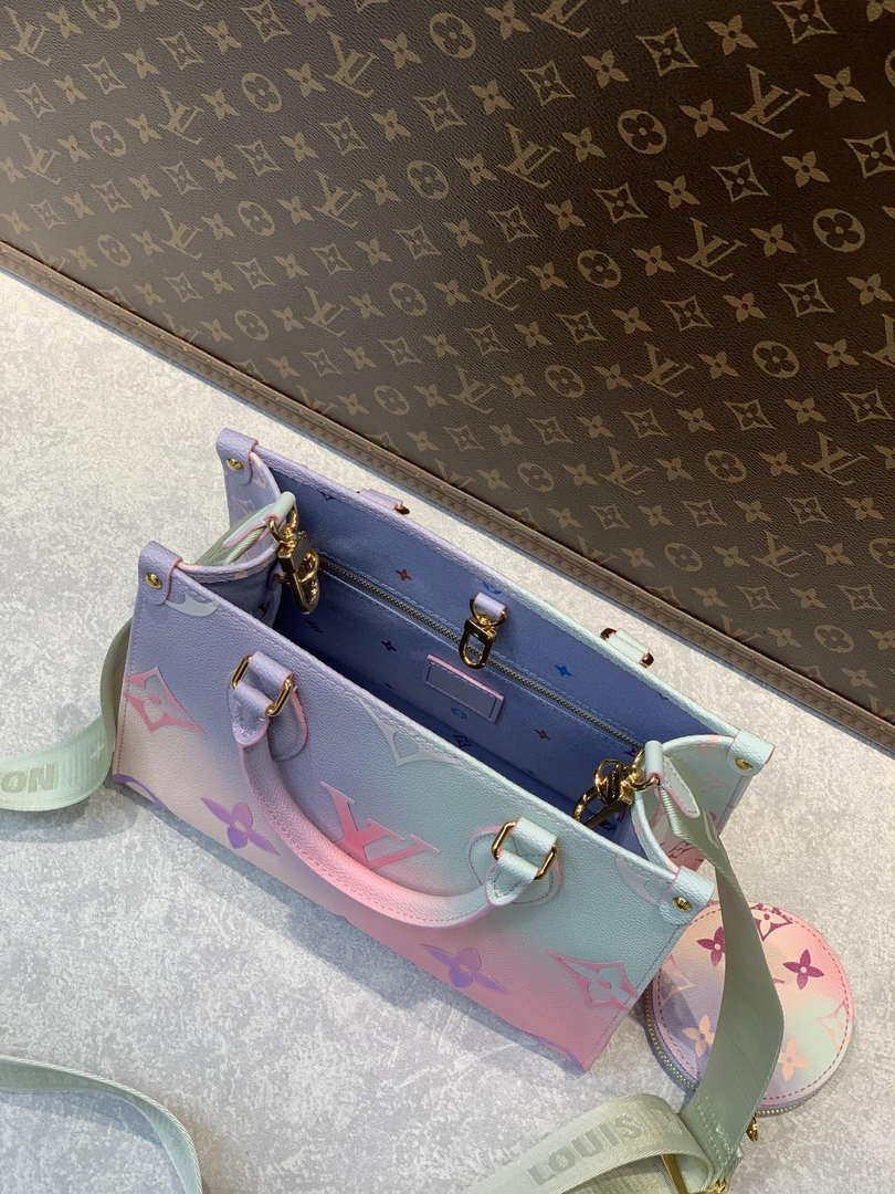 LV M59856 Louis Vuitton Onthego PM Shopping Bag Monogram