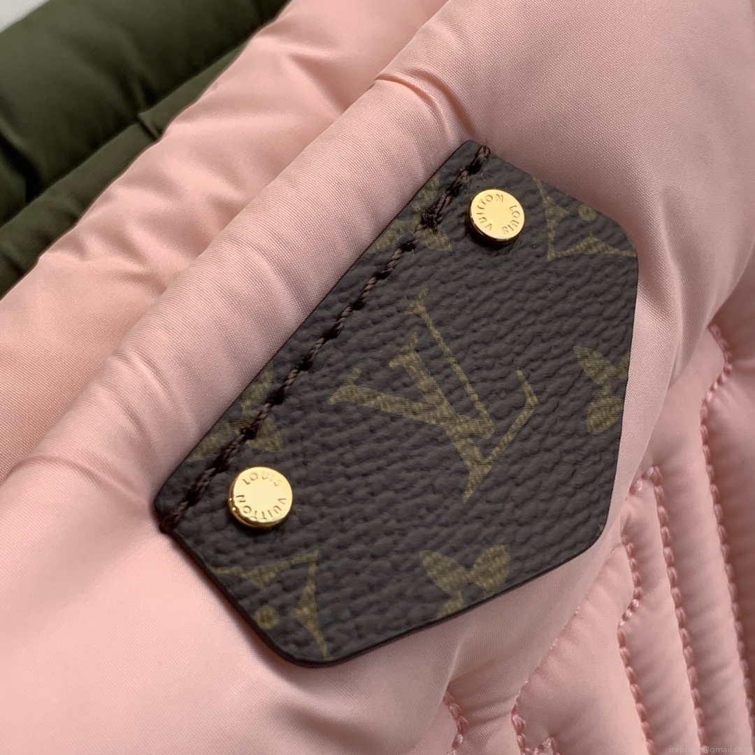 LV M58977 Louis Vuitton Maxi Multi Pochette Accessoires Bag M58980 Green and Pink