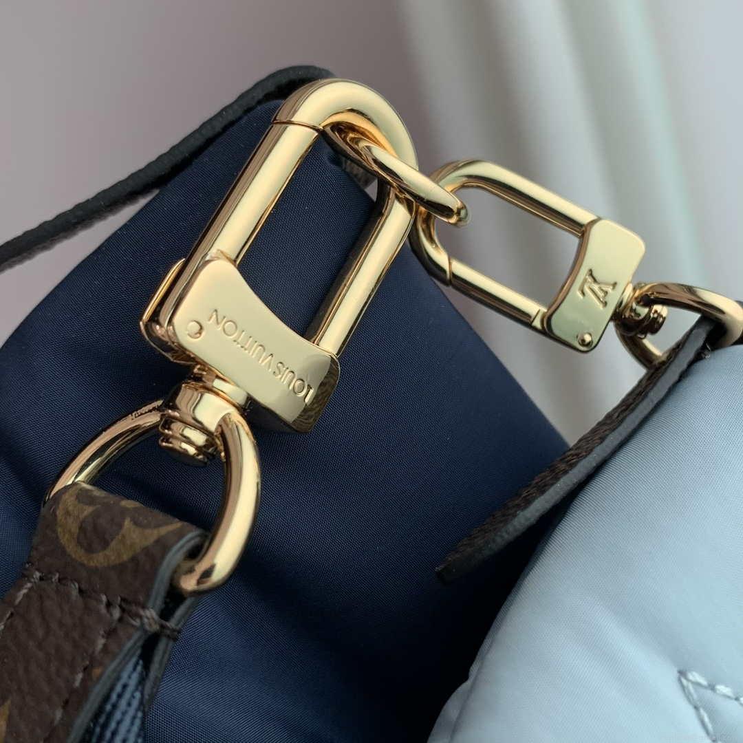 Louis Vuitton M21057 LV Maxi Multi Pochette Accessoires Bag M21056 Navy Blue and Silver
