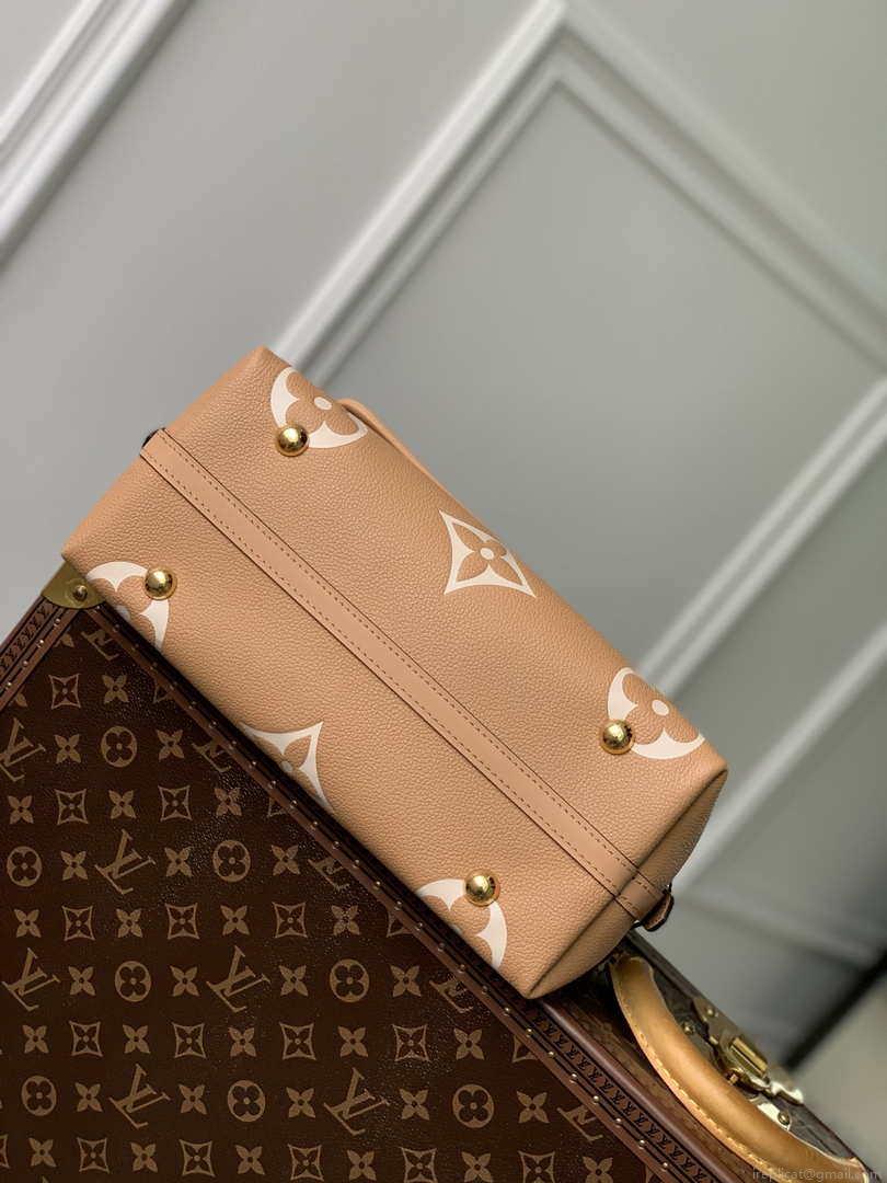 Louis Vuitton LV M46293 Carryall PM monogram M46293 Brown and Yellow
