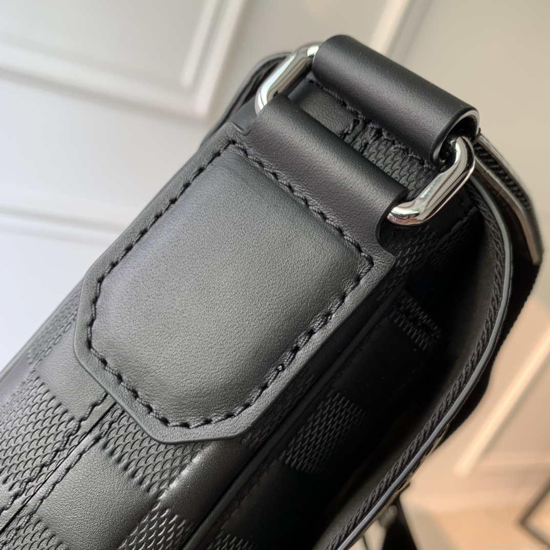 Louis Vuitton N42711 District PM Damier Black