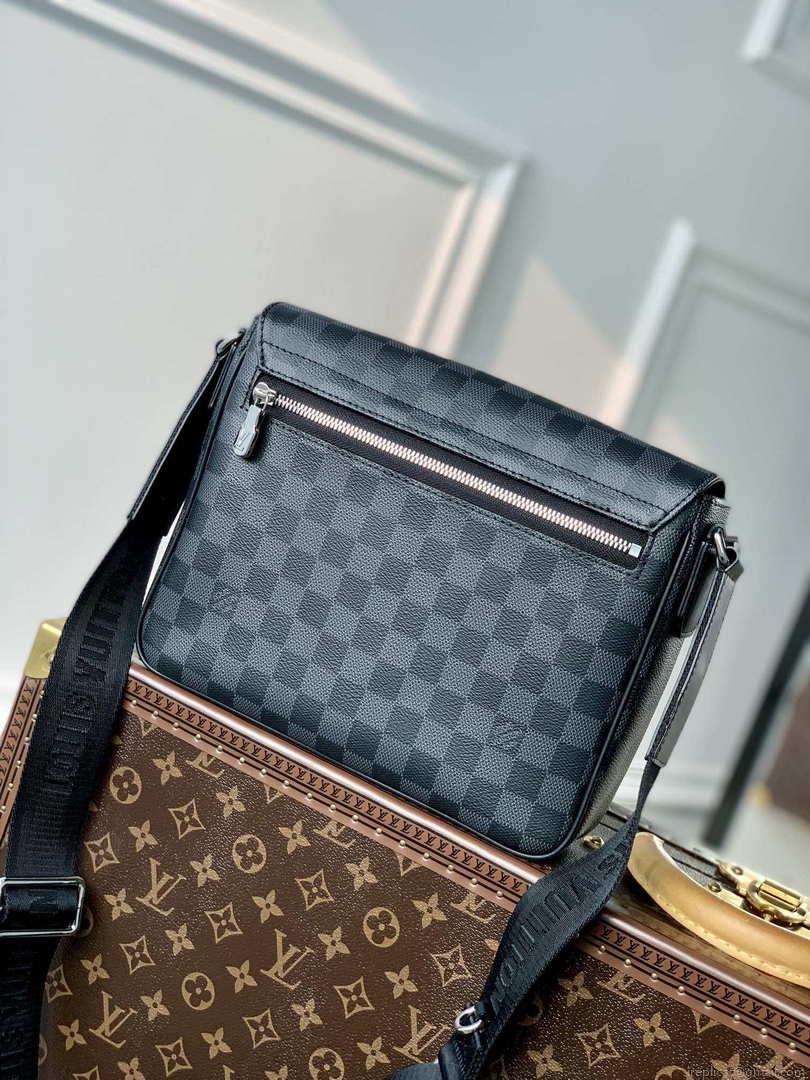 Louis Vuitton N42710 District PM Damier graphite Black