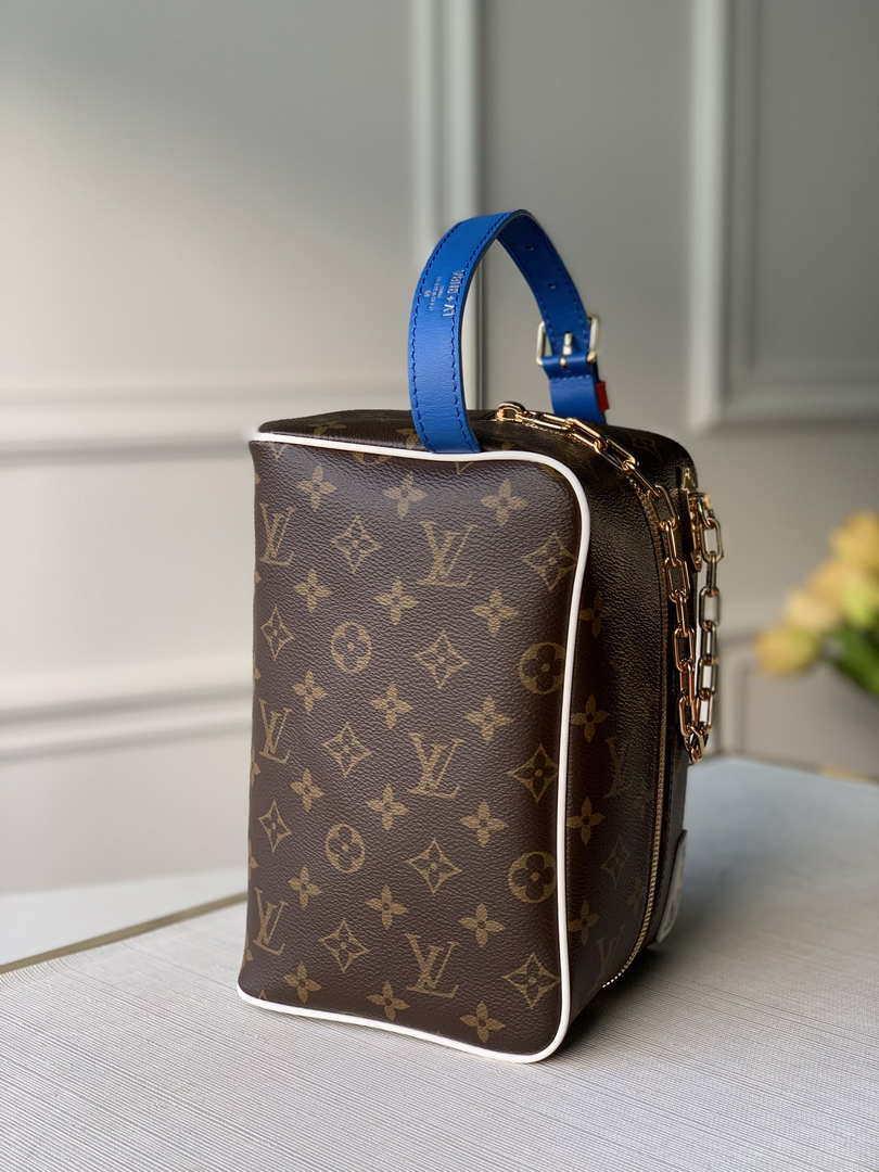 Louis Vuitton M44494 dopp kit toilet pouch M85149 monogram canvas