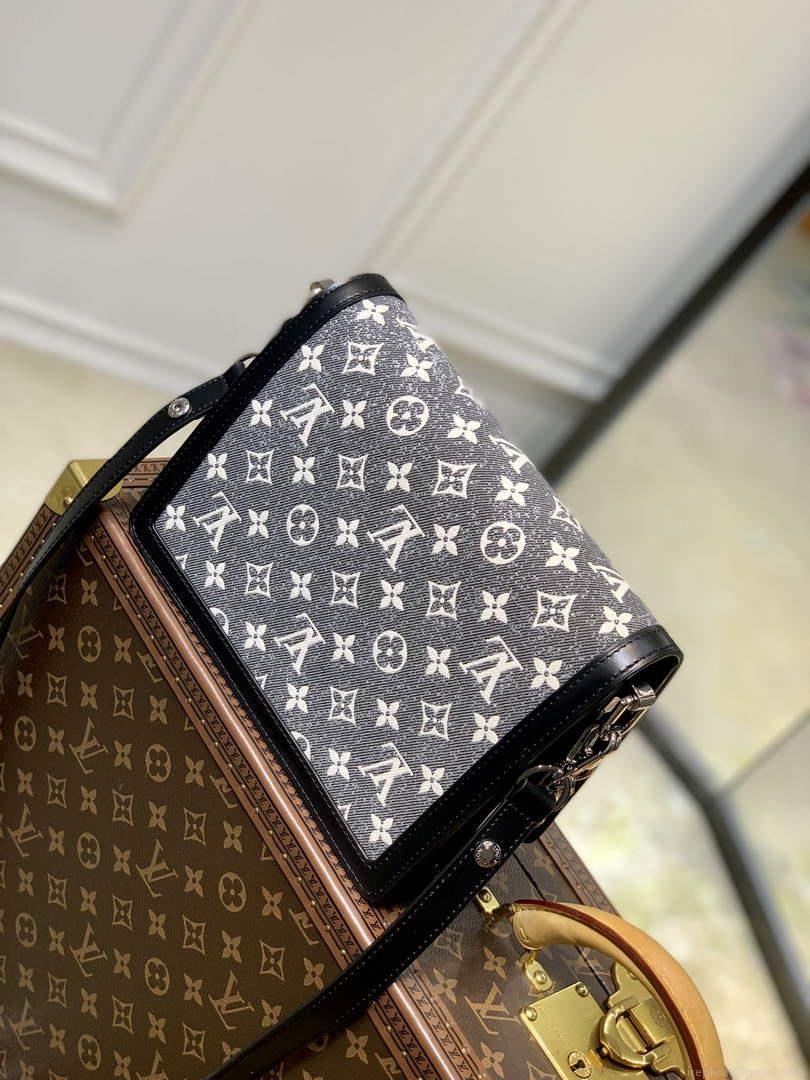 LV M21458 Louis Vuitton Dauphine MM Bag Grey