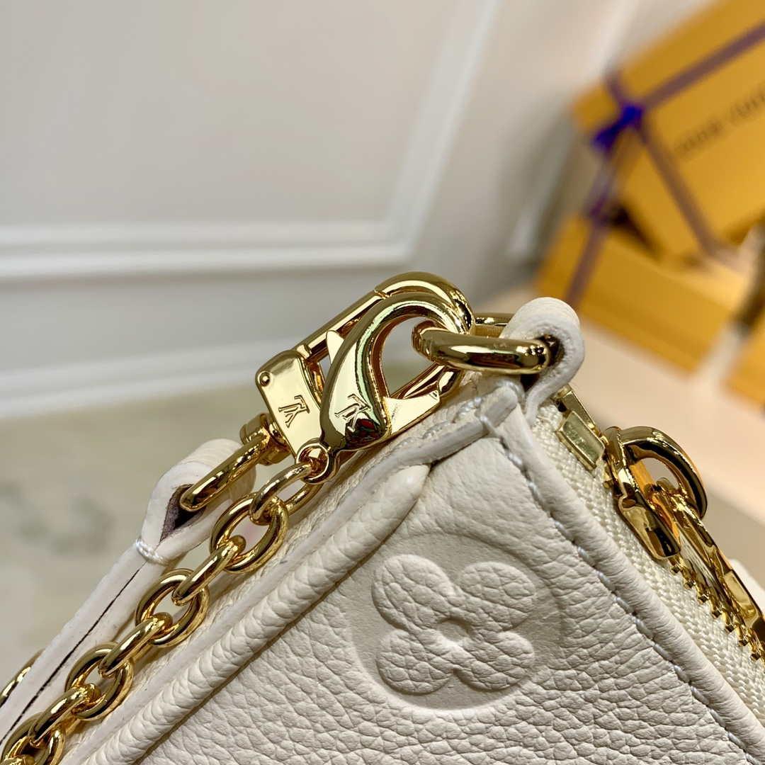 Louis Vuitton M81066 LV Easy Pouch ON Strap Monogram Bag