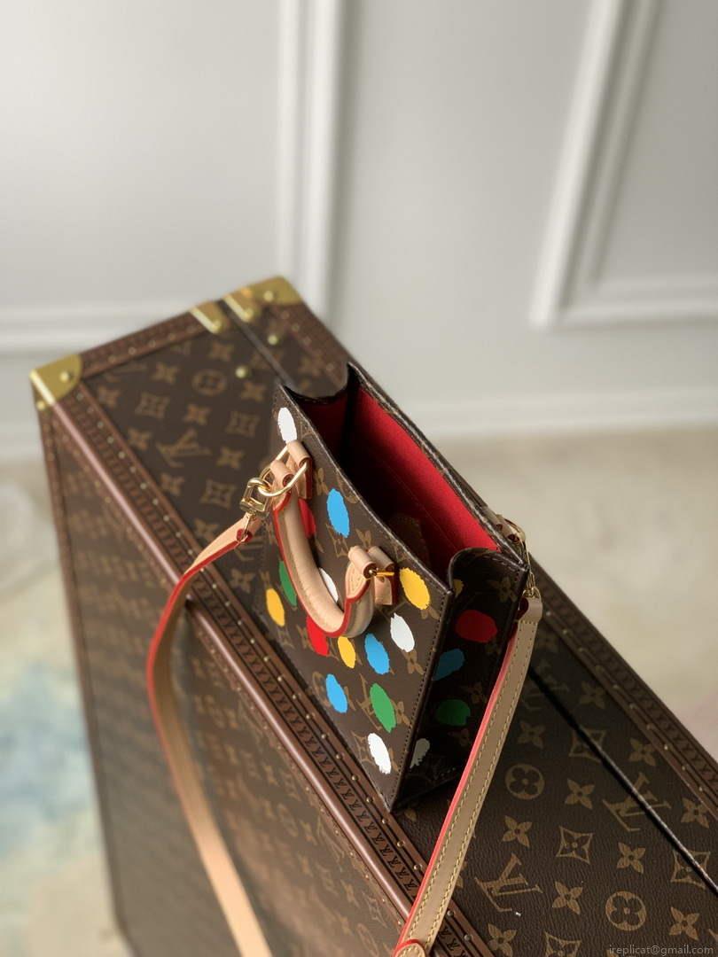 LV M81867 Louis Vuitton LV X YK PETIT Sac Plat Tote Bag