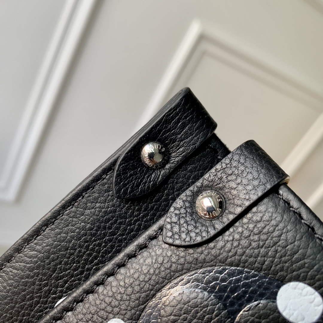 LV M46389 Louis Vuitton LV x YK OnTheGo MM Bag Black White