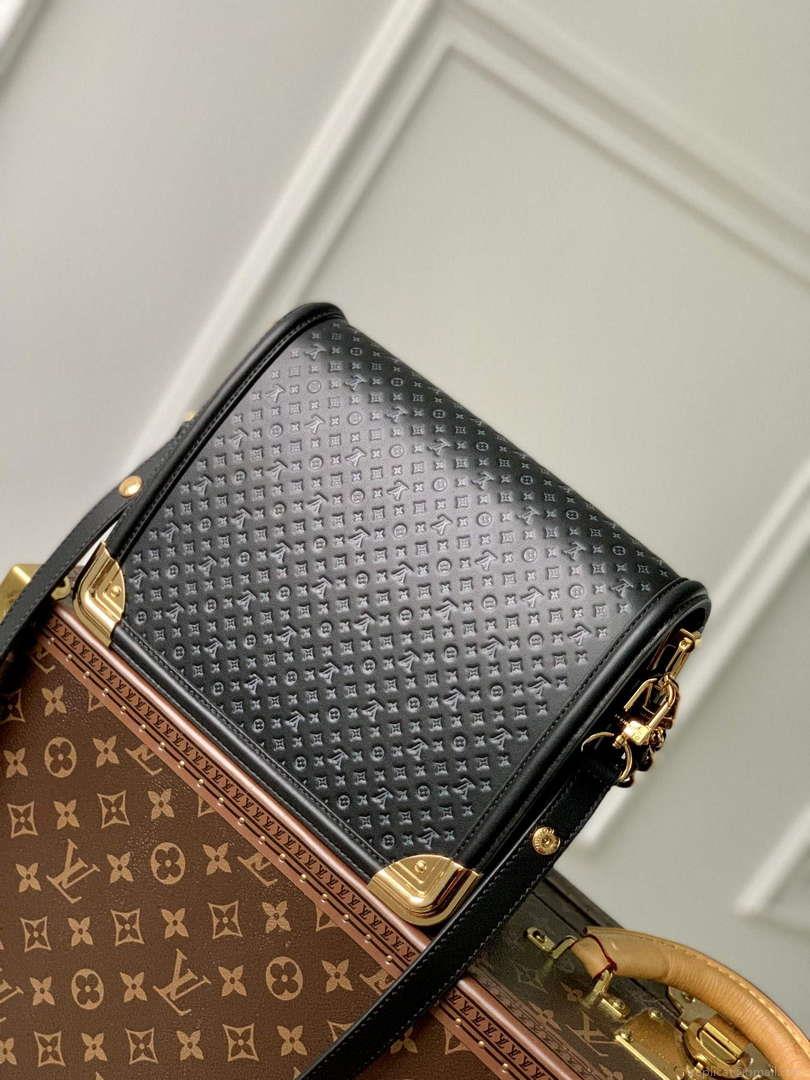 LV M22276 Louis Vuitton Dauphine MM Bag Black