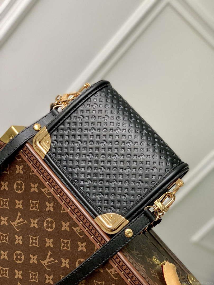 LV M22597 Louis Vuitton Dauphine Mini Bag Black