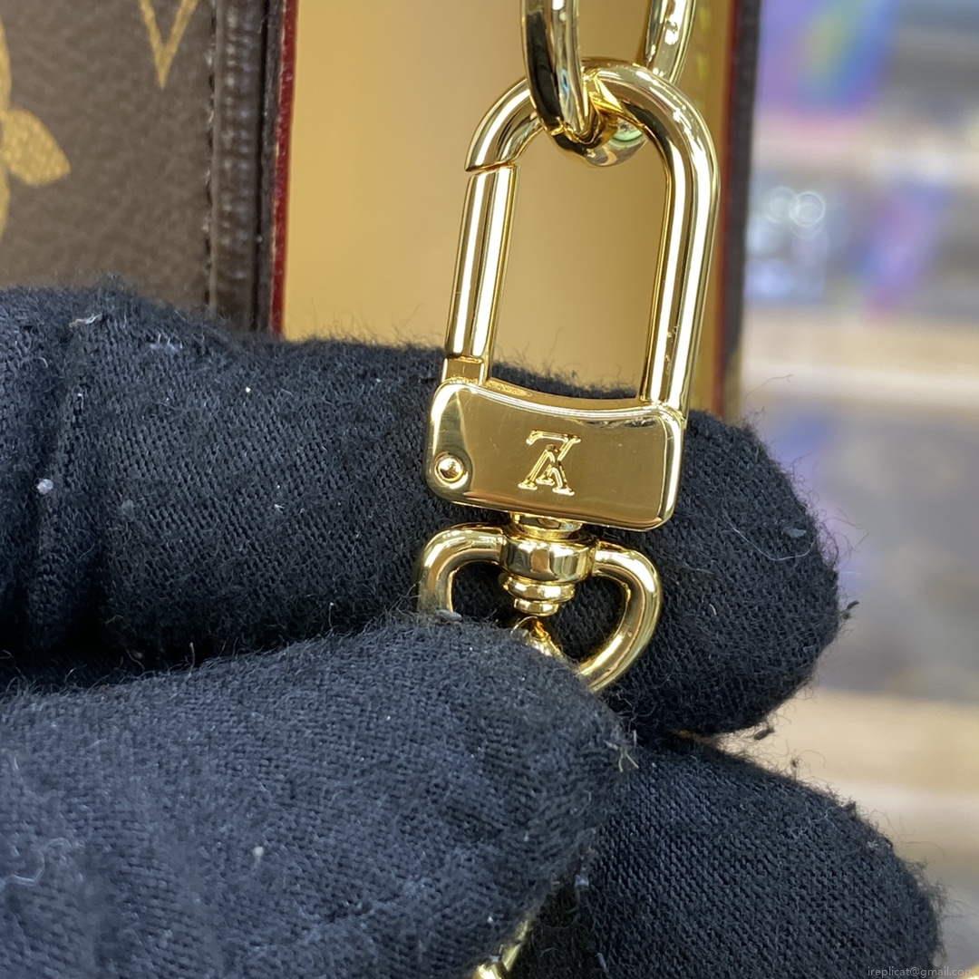 LV M81412 Louis Vuitton Toiletry Pouch On Chain