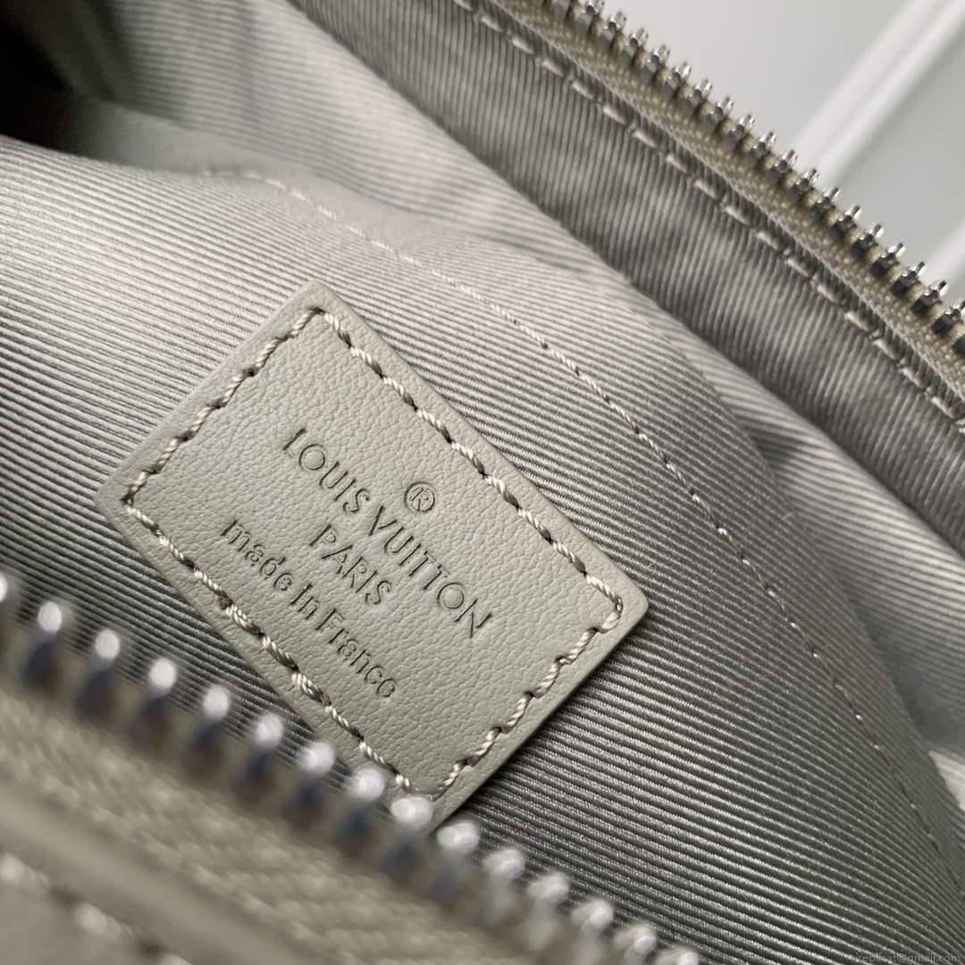 LV M22611 Louis Vuitton Fastline Messenger Gray